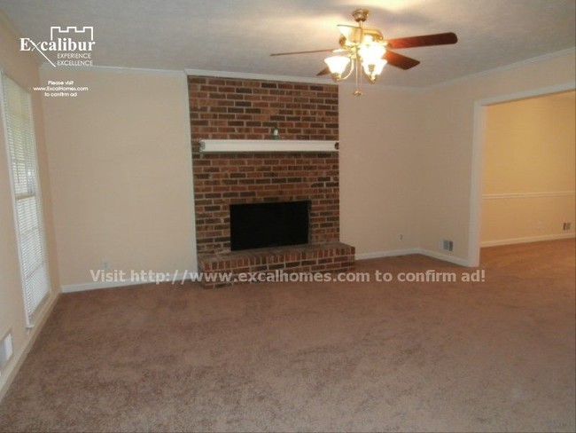 Building Photo - 1159 Lakeview Rd