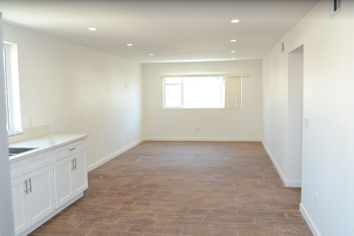 Primary Photo - ??Newly Built 3 Bed / 3 Bath ADU – Great L...