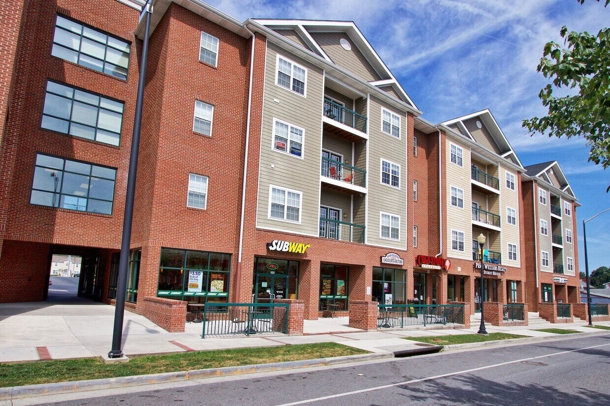 Tyler Place Apartments in Radford, VA