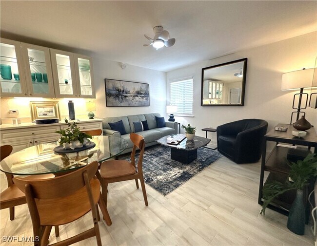 Foto del edificio - 175 5th Ave S
