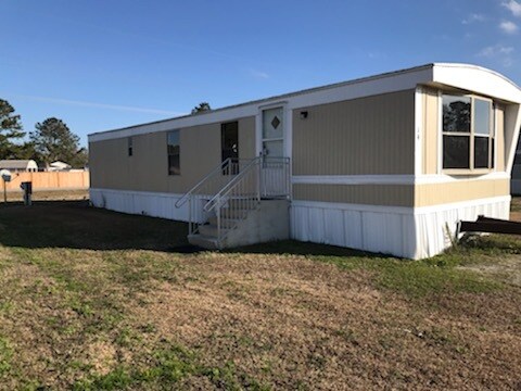 Foto principal - 221 Riggs Rd