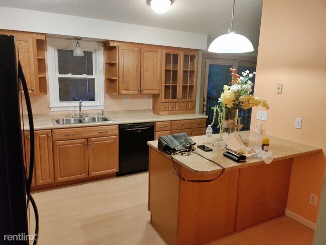Building Photo - 1 br, 1 bath House - 38 Nightingale RD