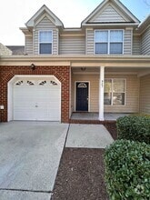 Building Photo - 927 Hunley Dr