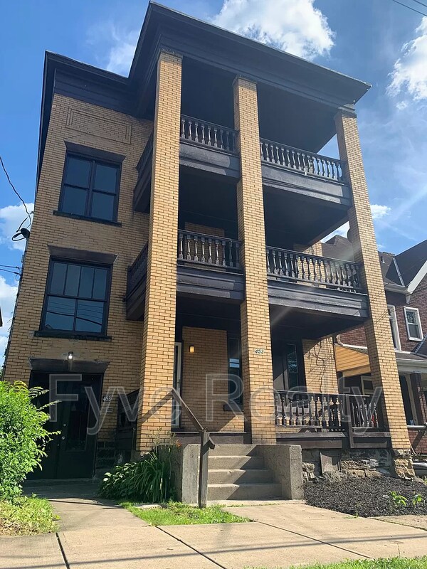 453 3rd St, Pitcairn, PA 15140 House Rental in Pitcairn, PA