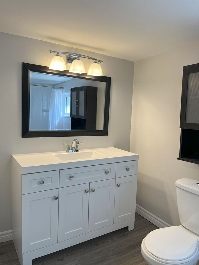 Building Photo - 259 Sidney St