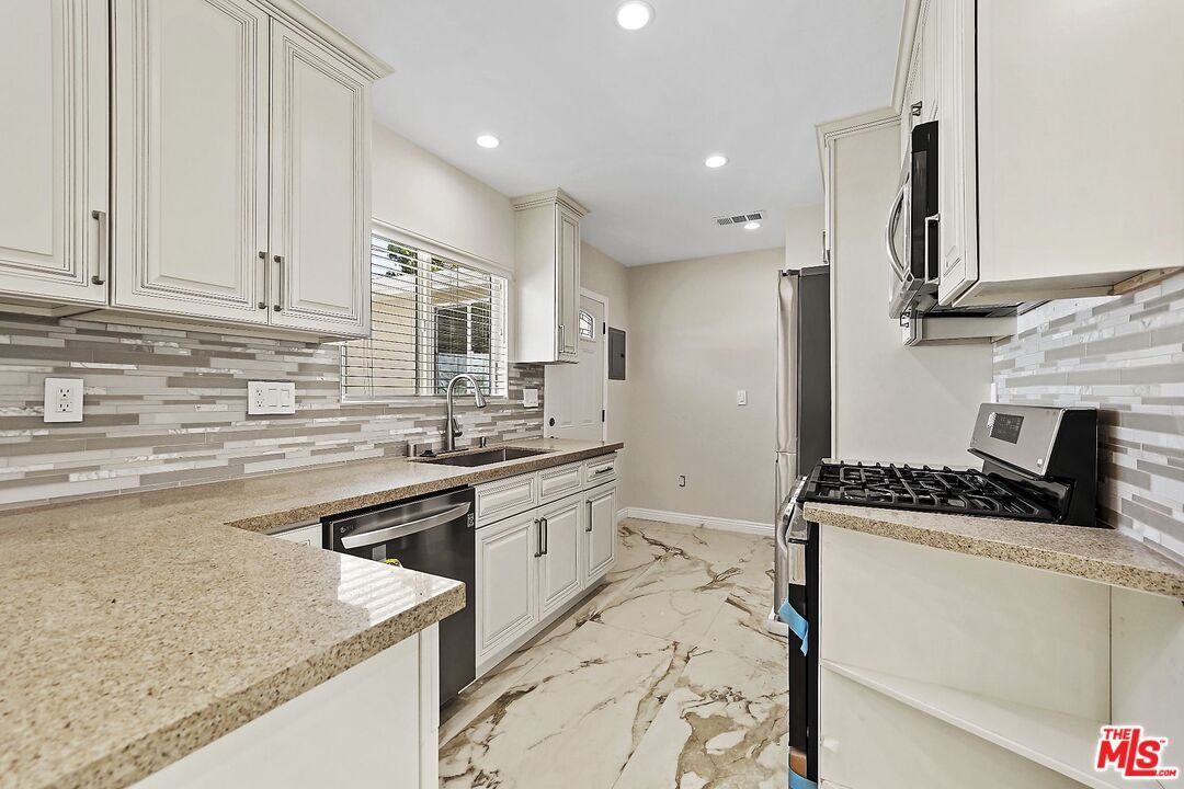 Foto principal - 1852 Holmby Ave