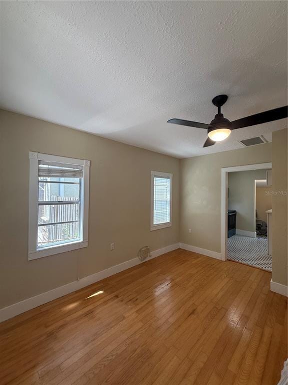 Building Photo - 3003 W Palmira Ave
