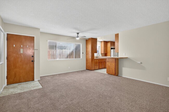 Foto del edificio - 1030 Grand Ave