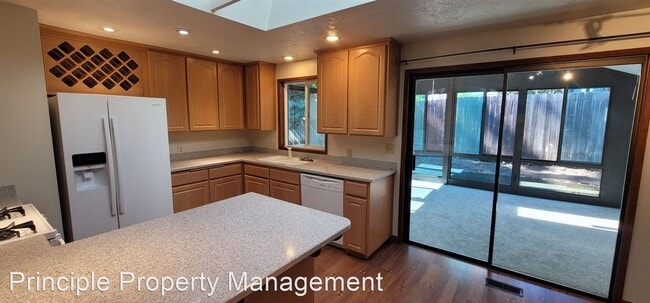 Building Photo - 3 br, 1.5 bath House - 2620 NW Ginseng Place
