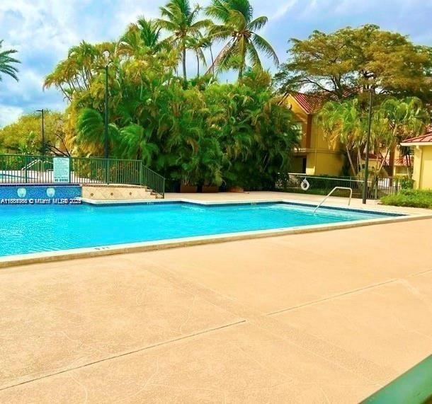 Foto del edificio - 18320 NW 68th Ave