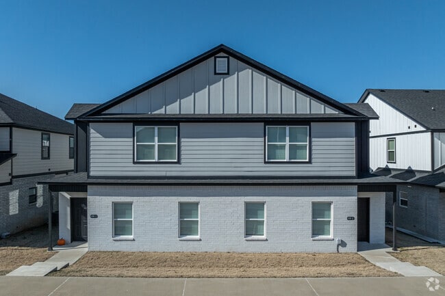 Building Photo - Towne West