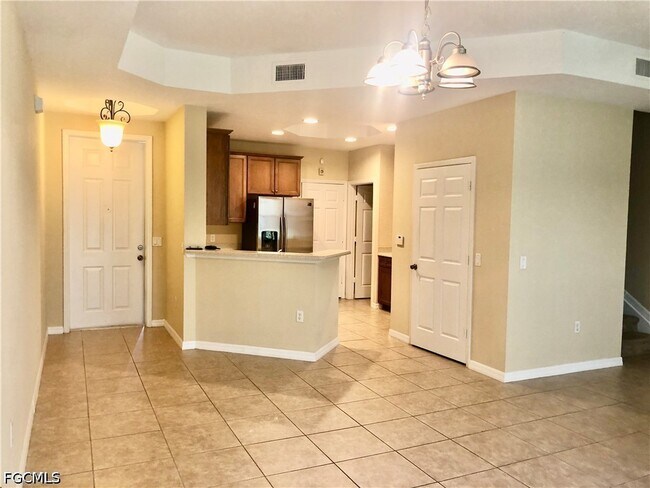 Building Photo - 9813 Quinta Artesa Way
