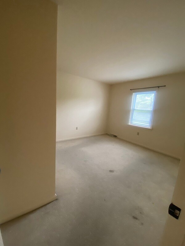 Foto del edificio - 214 Mentzer Ave
