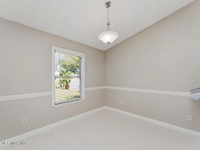 Building Photo - 382 Prindle Dr E