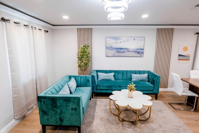 Building Photo - 6168 Cumberland St