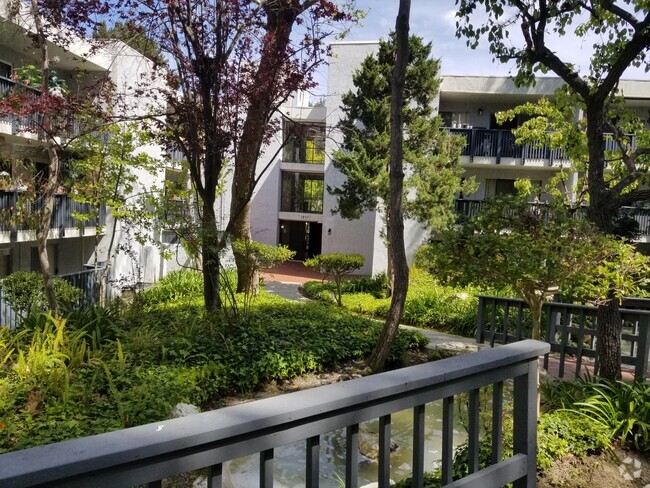 Building Photo - 3602 W Estates Ln