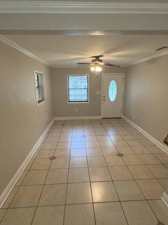 Foto del edificio - 2802 Southwood Dr