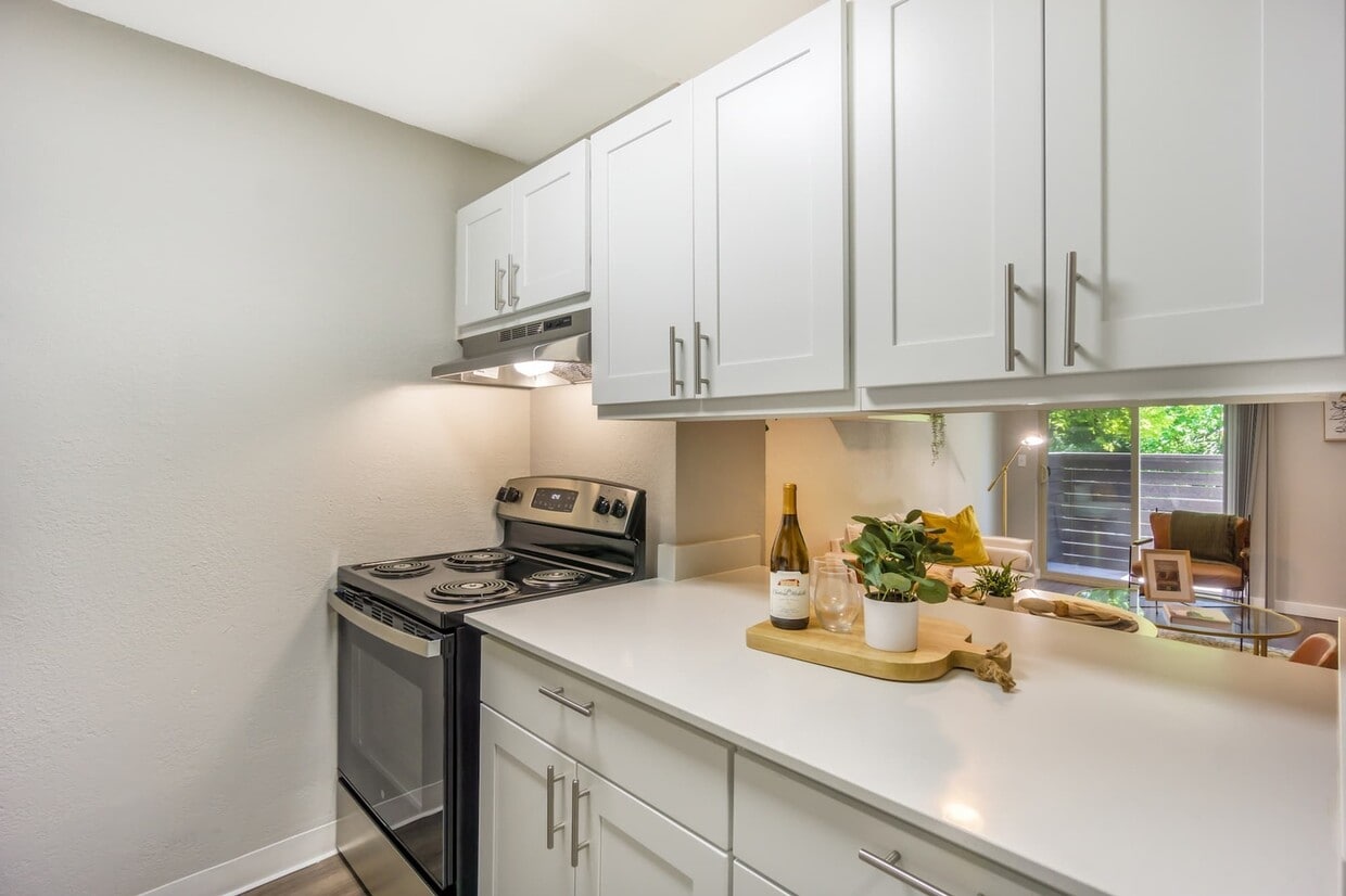 Platinum Kitchen - Maplewood Park