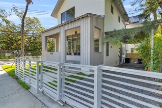 Building Photo - 3604 Day Ave