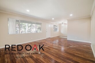 Building Photo - 861 Glencliff St Building Photo - 861 Glencliff St