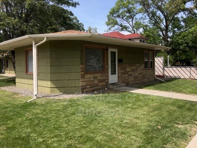 Building Photo - 535 N 4th St