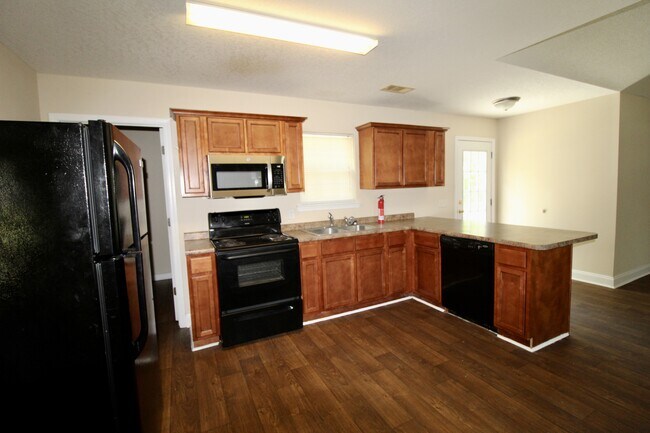 Building Photo - 203 Bonielane Dr