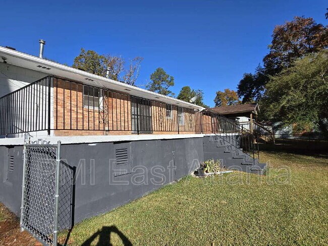 Foto del edificio - 2332 Carey Dr SE