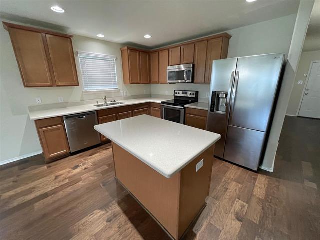 Foto del edificio - 1000 Rivers Creek Ln