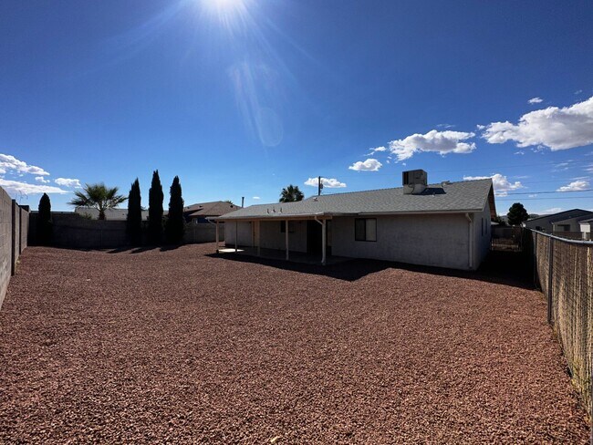 Foto del edificio - 3 Bedroom 2 Bathroom Home
