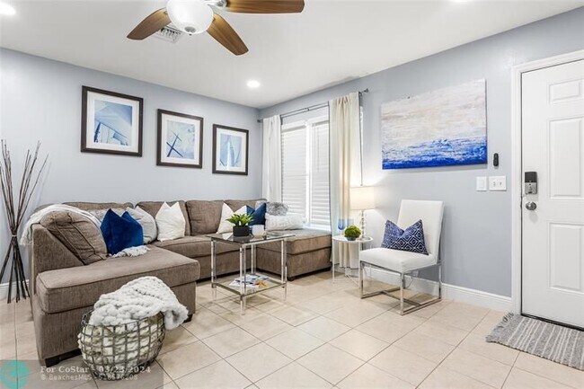 Building Photo - 4953 Bayshore Dr