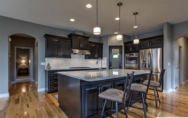 Foto del edificio - 17533 Adams St