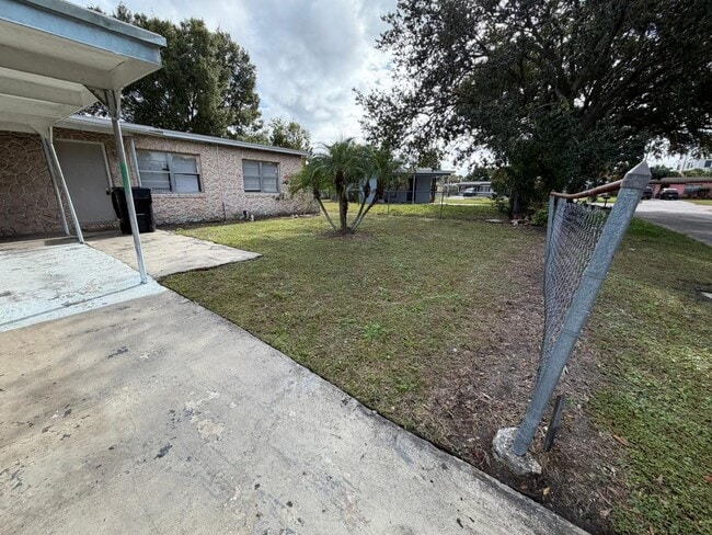 Building Photo - 1209 Carlsbad Pl