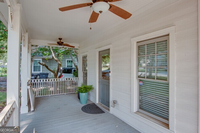 Foto del edificio - 1285 Eubanks Ave