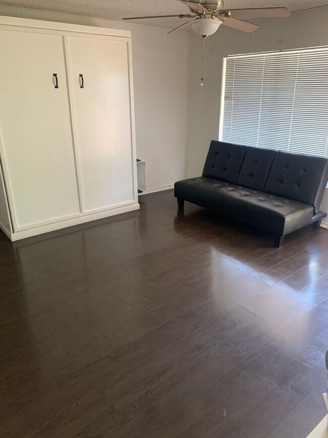 Foto del edificio - 1 Bedroom 1 Bath In Central Las Vegas