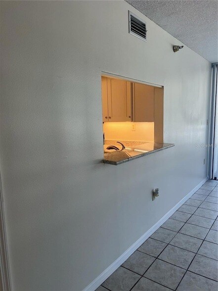 Foto del edificio - 690 Island Way