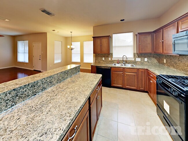 Foto del edificio - 410 Crosby Village Dr