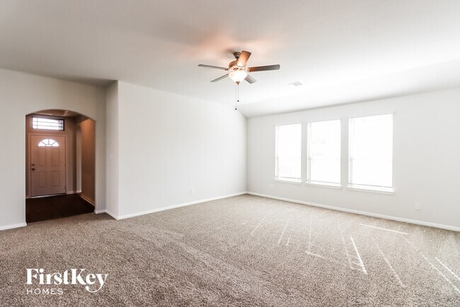 Building Photo - 603 Dove Lndg Dr