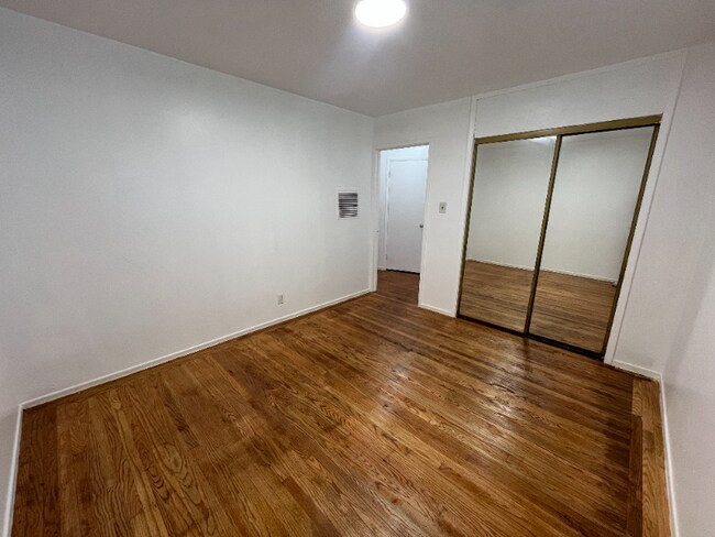 Foto del edificio - 3215 Taraval St