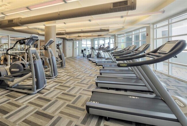 Foto del edificio - 253 NE 2nd St