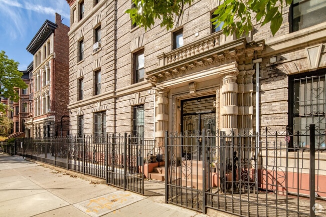 Building Photo - 357 Sterling Pl