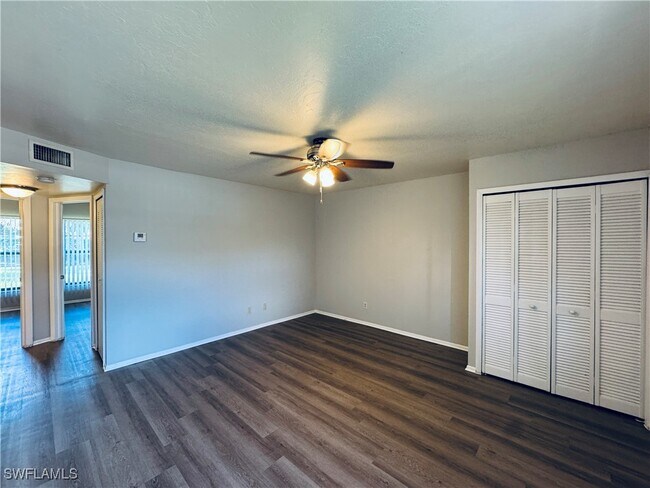 Foto del edificio - 4753 Orange Grove Blvd