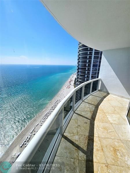 Foto del edificio - 18201 Collins Ave