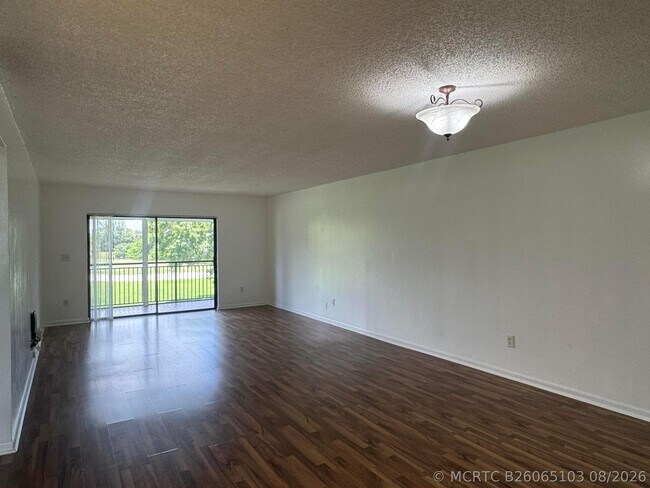 Building Photo - 16171 Blatt Blvd