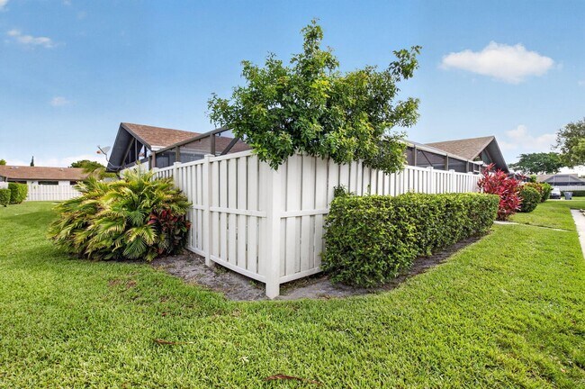 Building Photo - 9939 Boca Gardens Trl