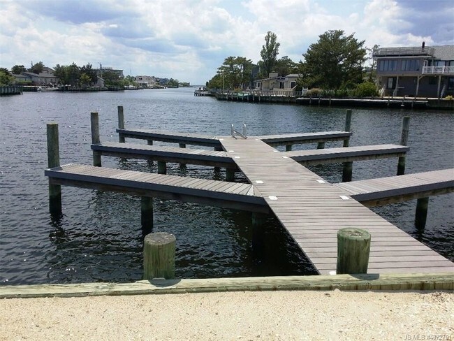 Foto del edificio - 293B Tidal Dr