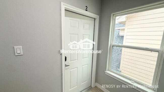 Foto del edificio - 7823 Gladstone St