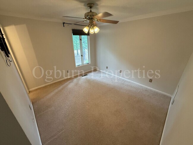 Foto del edificio - 2000 Ridge Brook Ct