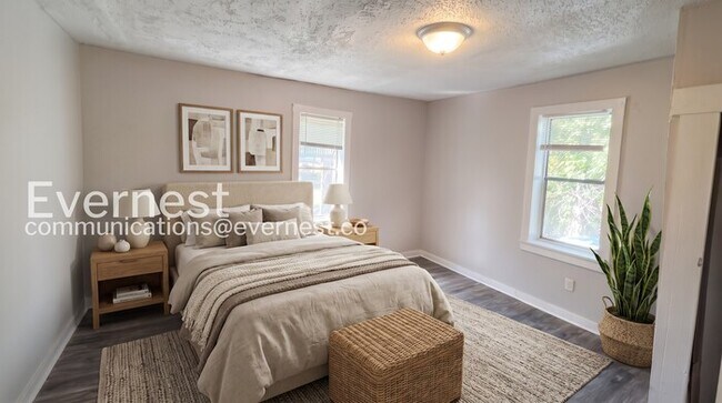 Foto del edificio - 2 Bed/1 Bath Home with Off-Street Parking / Vouchers Accepted / Available Now!