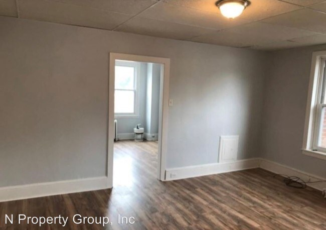 Building Photo - 5048 Wayne Ave