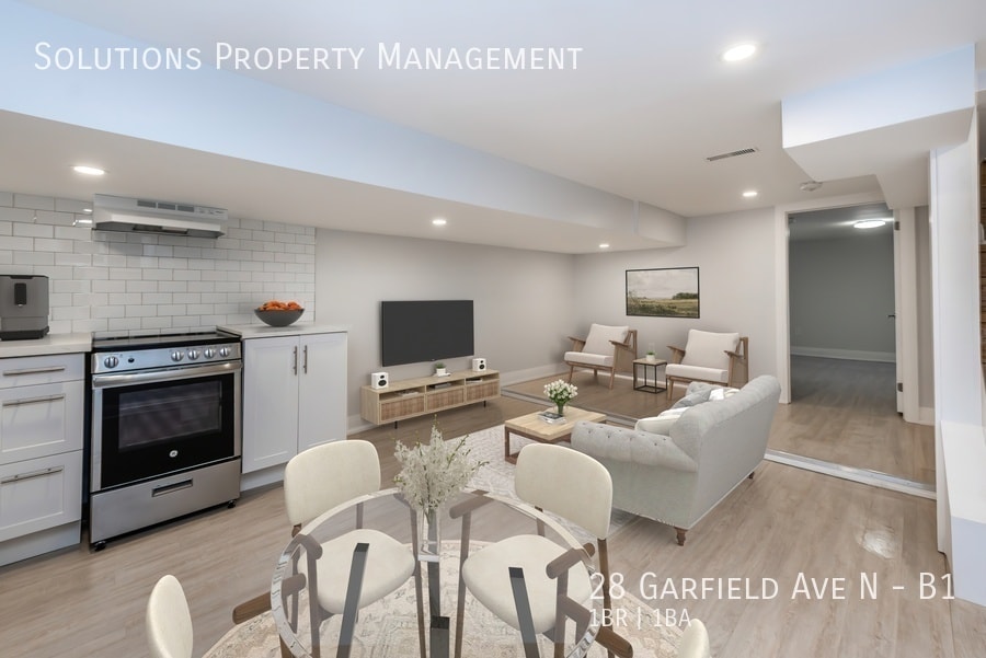 Photo principale - **NOT Your Average Basement Apartment**